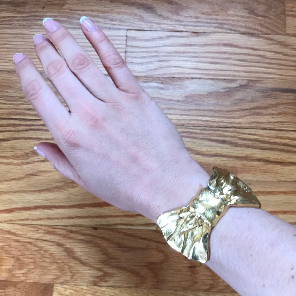 14K Gold plated Bow Bangle